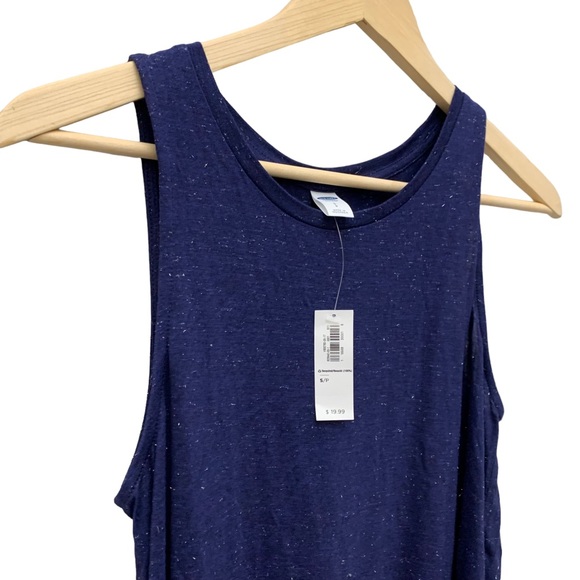 Old Navy Tops - LUXE Metallic Sparkly Old Navy Top size Small